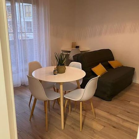 Studio Cosy 12 Min Arc De Triomphe Apartment Rueil-Malmaison Luaran gambar