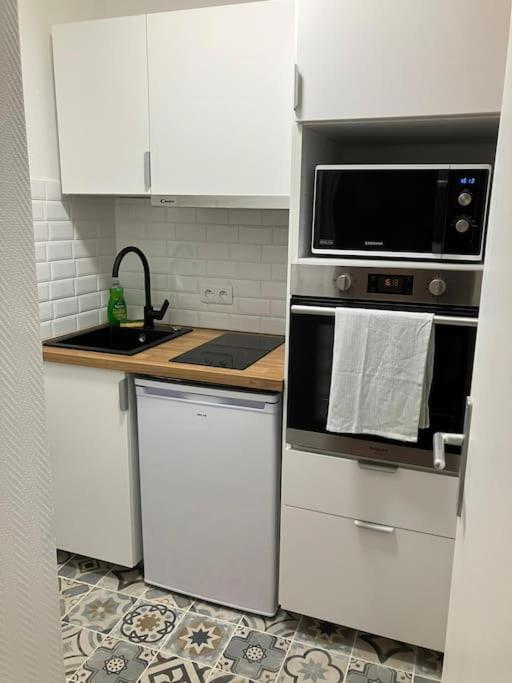 Studio Cosy 12 Min Arc De Triomphe Apartment Rueil-Malmaison Luaran gambar