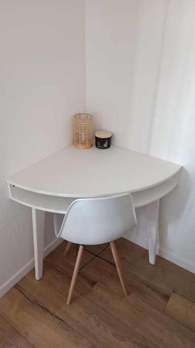 Studio Cosy 12 Min Arc De Triomphe Apartment Rueil-Malmaison Luaran gambar